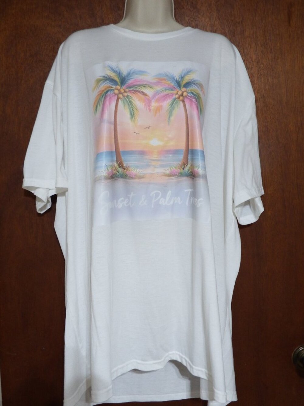 Women's graphic t-shirt, size 5 XL